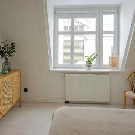 Home3city Klimatyczne Poddasze Apartmán